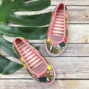 Hanna Andersson Girls Slip On Floral sneakers